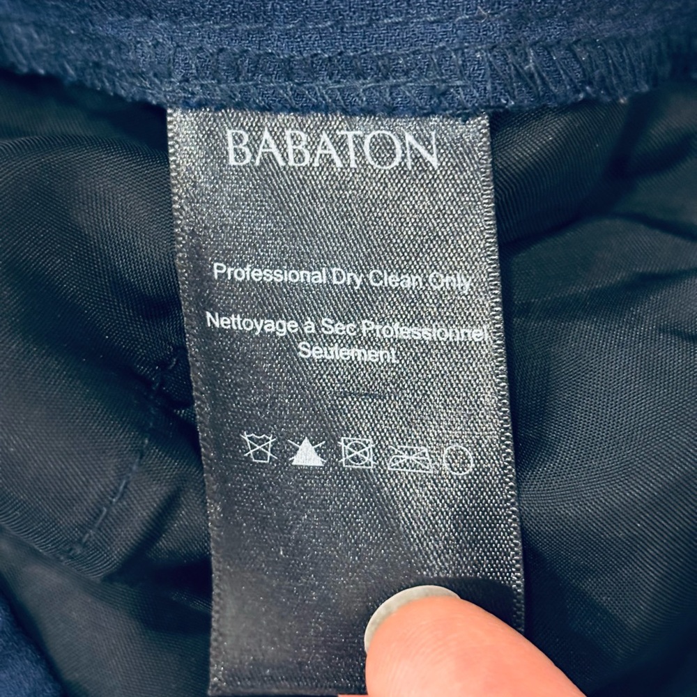 Aritzia Babaton Navy Cohen Cropped Ankle Pant Size 6 - Picture 9 of 10
